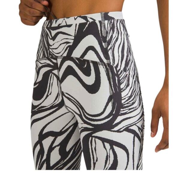 NWT Lululemon Swift Speed High-Rise Tight 28" in Jacquard | Size 0 - Picture 14 of 16